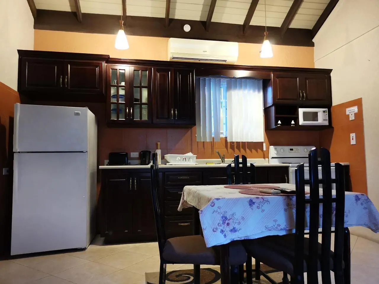 Reggae Hostel 奥乔里奥斯 0*,  牙买加