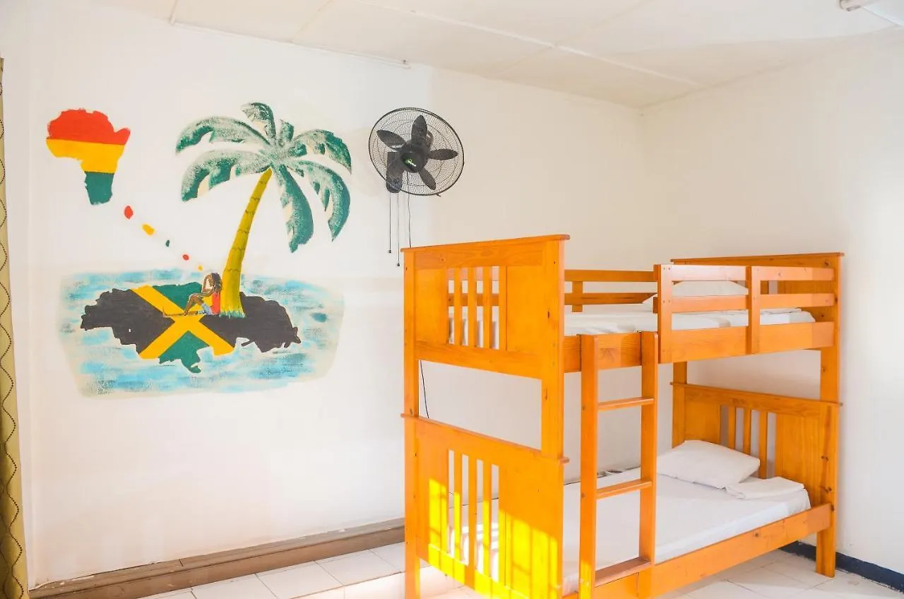 Reggae Hostel 奥乔里奥斯 牙买加
